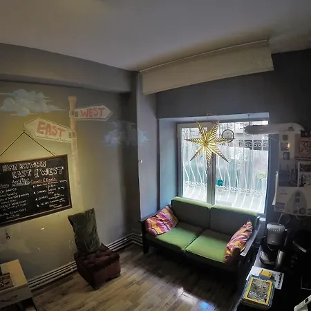 Hostel Eastwest